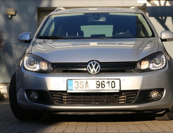 Volkswagen Golf Kombi 1,6 l 77 kw