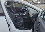 Peugeot 3008 SUV 1,2 l 96 kw