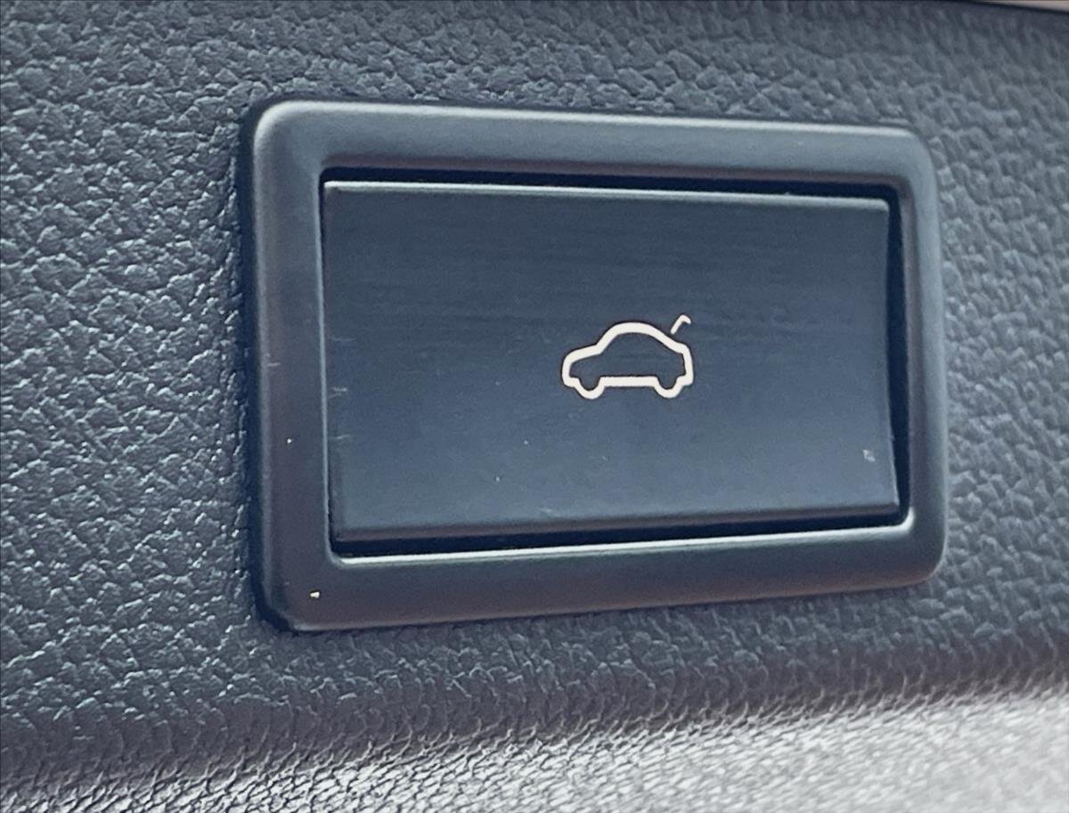 Škoda Superb Kombi 2,0 l 140 kw