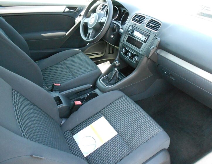 Volkswagen Golf Hatchback 1,6 l 77 kw