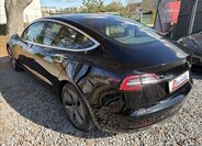 Tesla Model 3 4