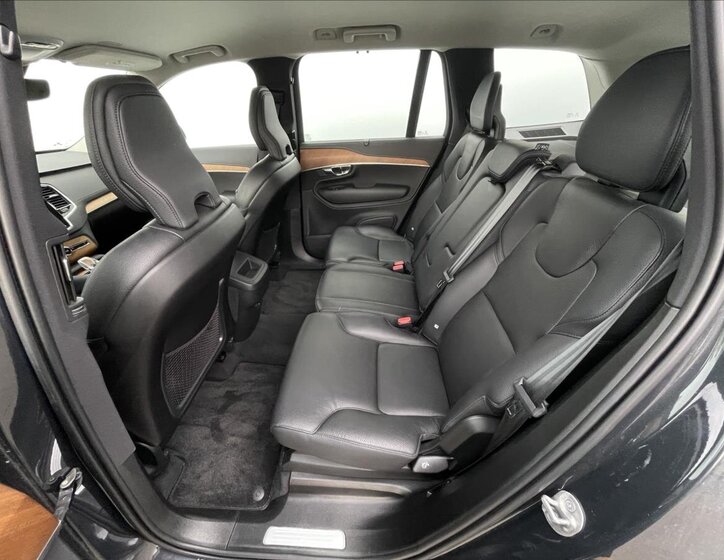 Volvo XC90 SUV 2,0 l 173 kw