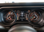 Jeep Wrangler Ostatní 6,4 l 350 kw