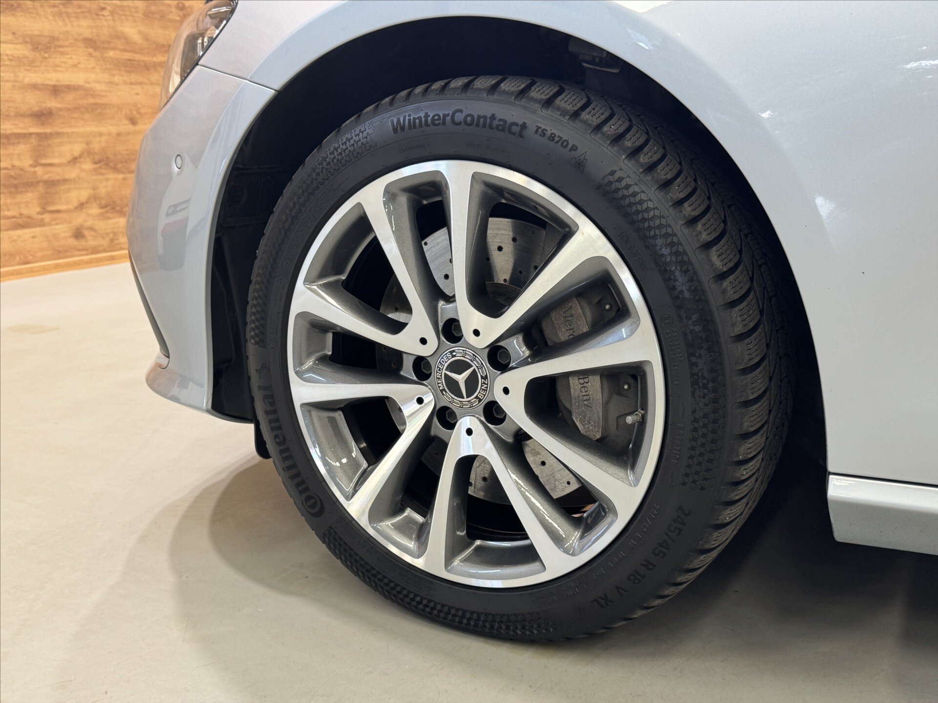 Mercedes-Benz Třídy E Kombi 2,9 l 243 kw