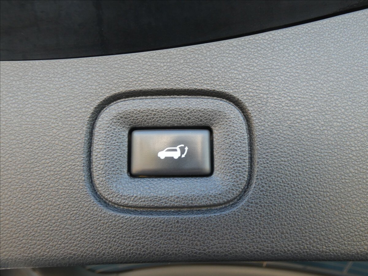 Renault Koleos SUV / Terénní 2,0 l 130 kw