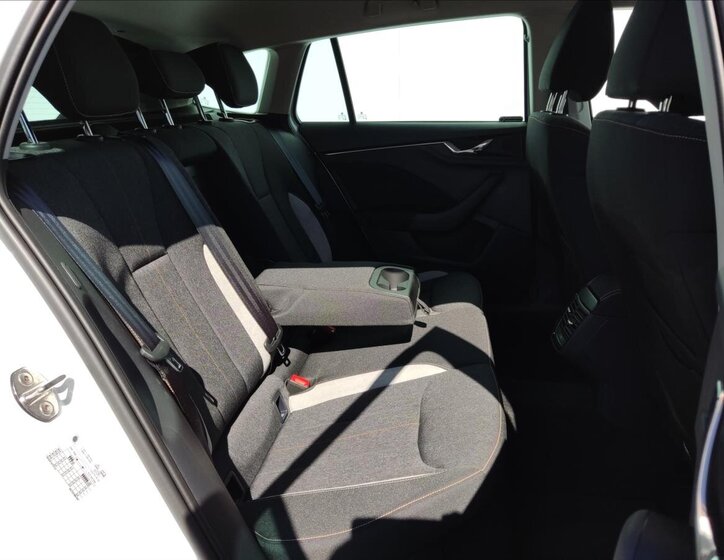 Škoda Scala Hatchback 999,0 85 kw