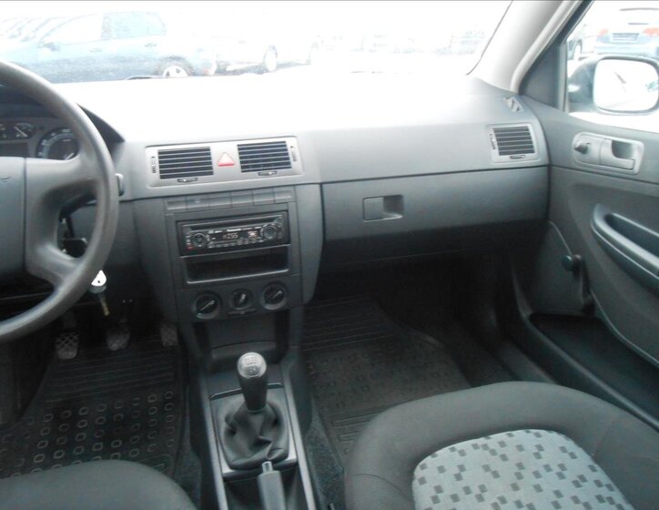 Škoda Fabia Sedan 1,2 l 47 kw