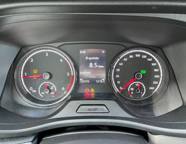 Volkswagen Caravelle 22