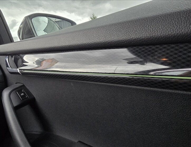 Škoda Octavia Sedan / Limuzína 2,0 l 135 kw