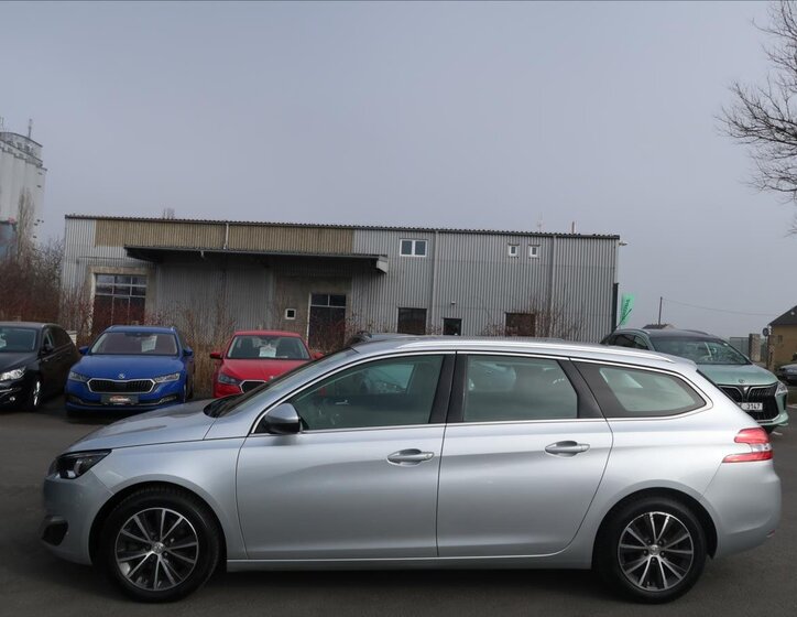 Peugeot 308 Kombi 2,0 l 110 kw
