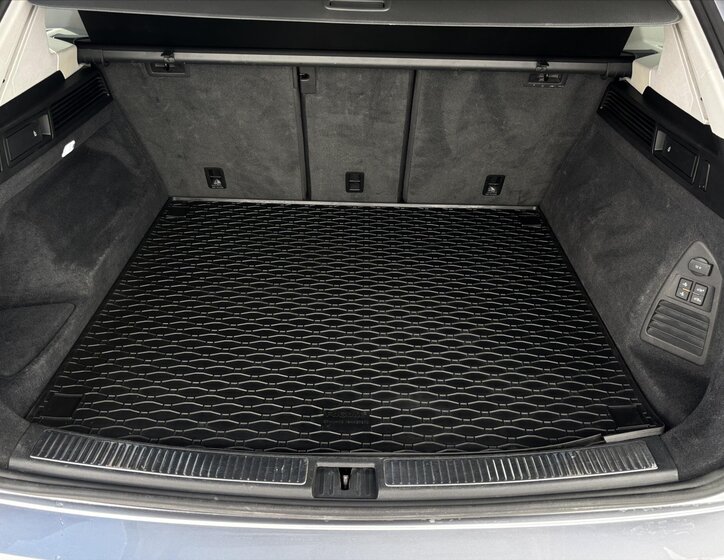 Volkswagen Touareg SUV 3,0 l 210 kw