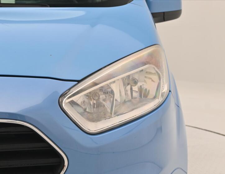 Ford Tourneo Courier 27