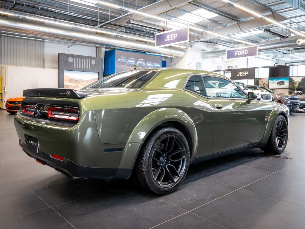 Dodge Challenger