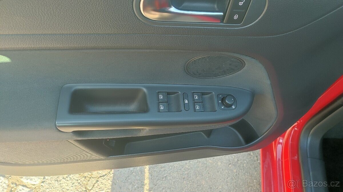 Volkswagen Golf Kombi 1,2 l 77 kw