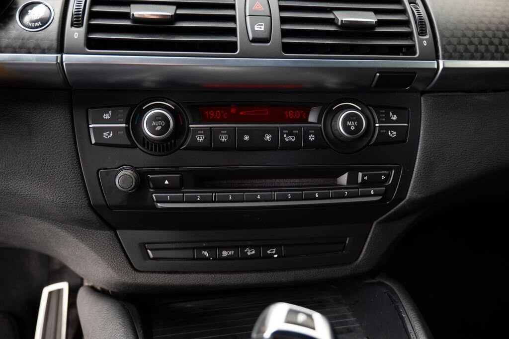 BMW X6 SUV / Terénní 3,0 l 180 kw