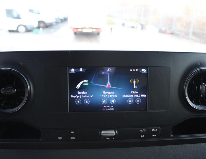 Mercedes-Benz Sprinter 16