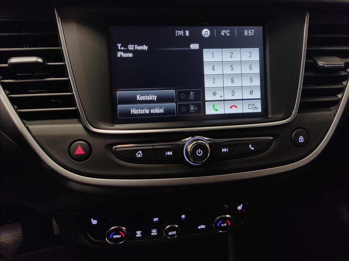 Opel Crossland X SUV / Terénní 1,2 l 61 kw