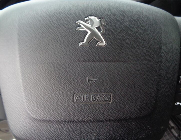 Peugeot Boxer Ostatní 2,2 l 121 kw