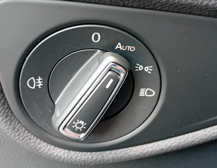 Volkswagen Touran Kombi 2,0 l 110 kw