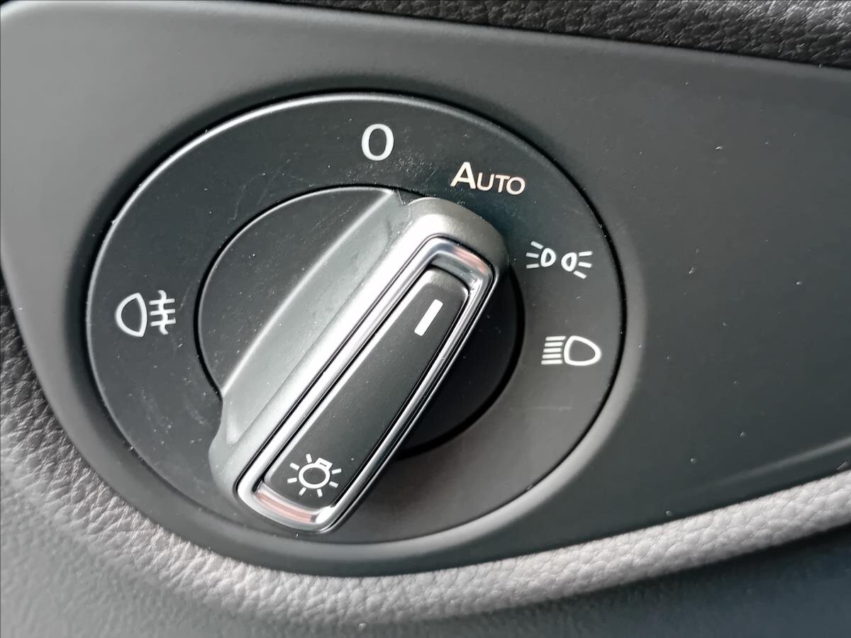 Volkswagen Touran Kombi 2,0 l 110 kw