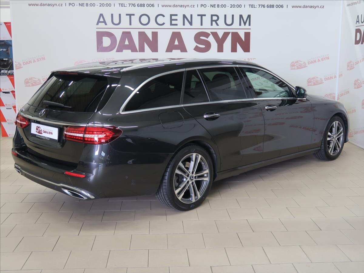 Mercedes-Benz Třídy E Kombi 2,0 l 143 kw