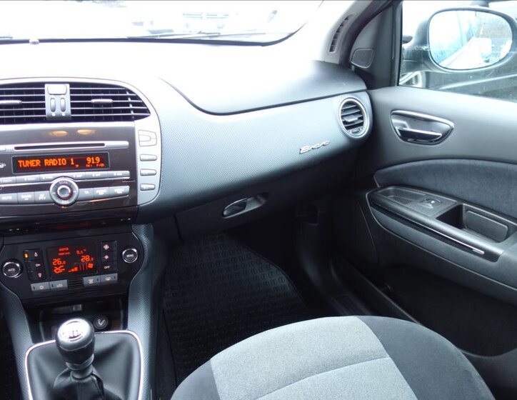 Fiat Bravo Hatchback 1,6 l 88 kw