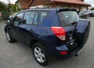 Toyota RAV4 6