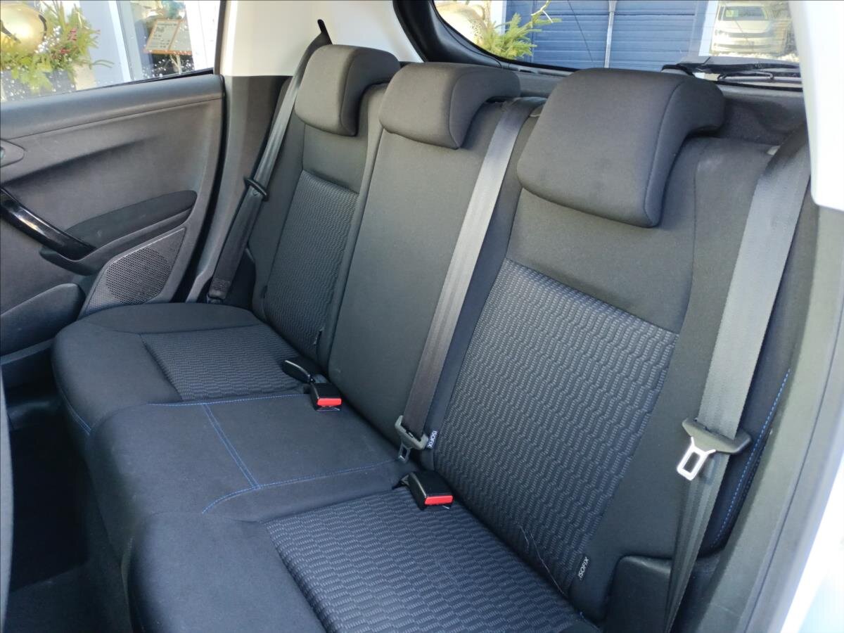 Peugeot 208 Hatchback 1,2 l 60 kw