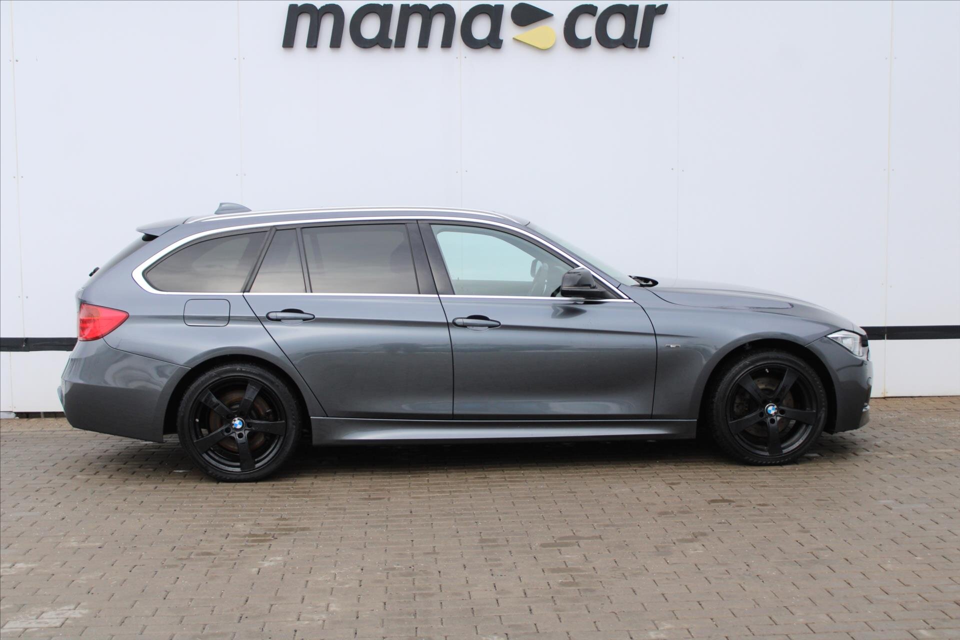 BMW Řada 3 Kombi 3,0 l 190 kw