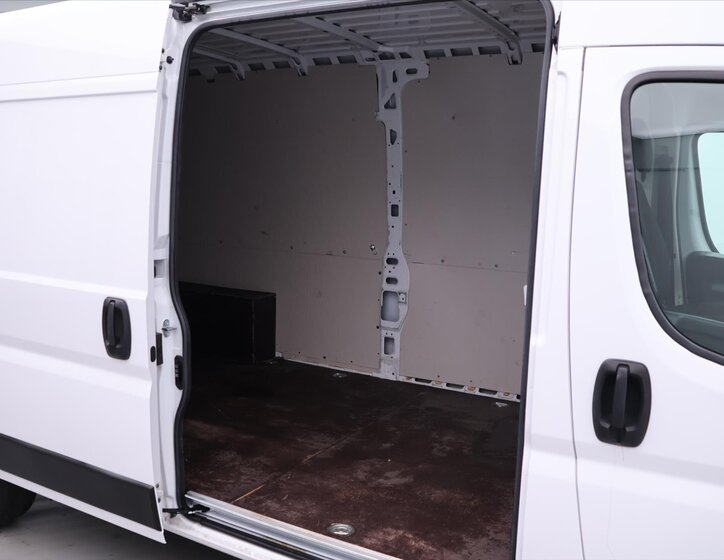 Opel Movano Ostatní 2,2 l 103 kw