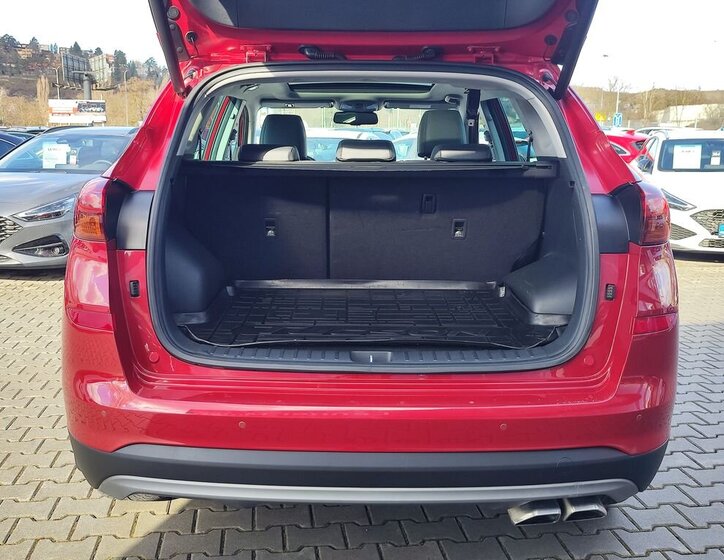 Hyundai Tucson SUV 2,0 l 136 kw