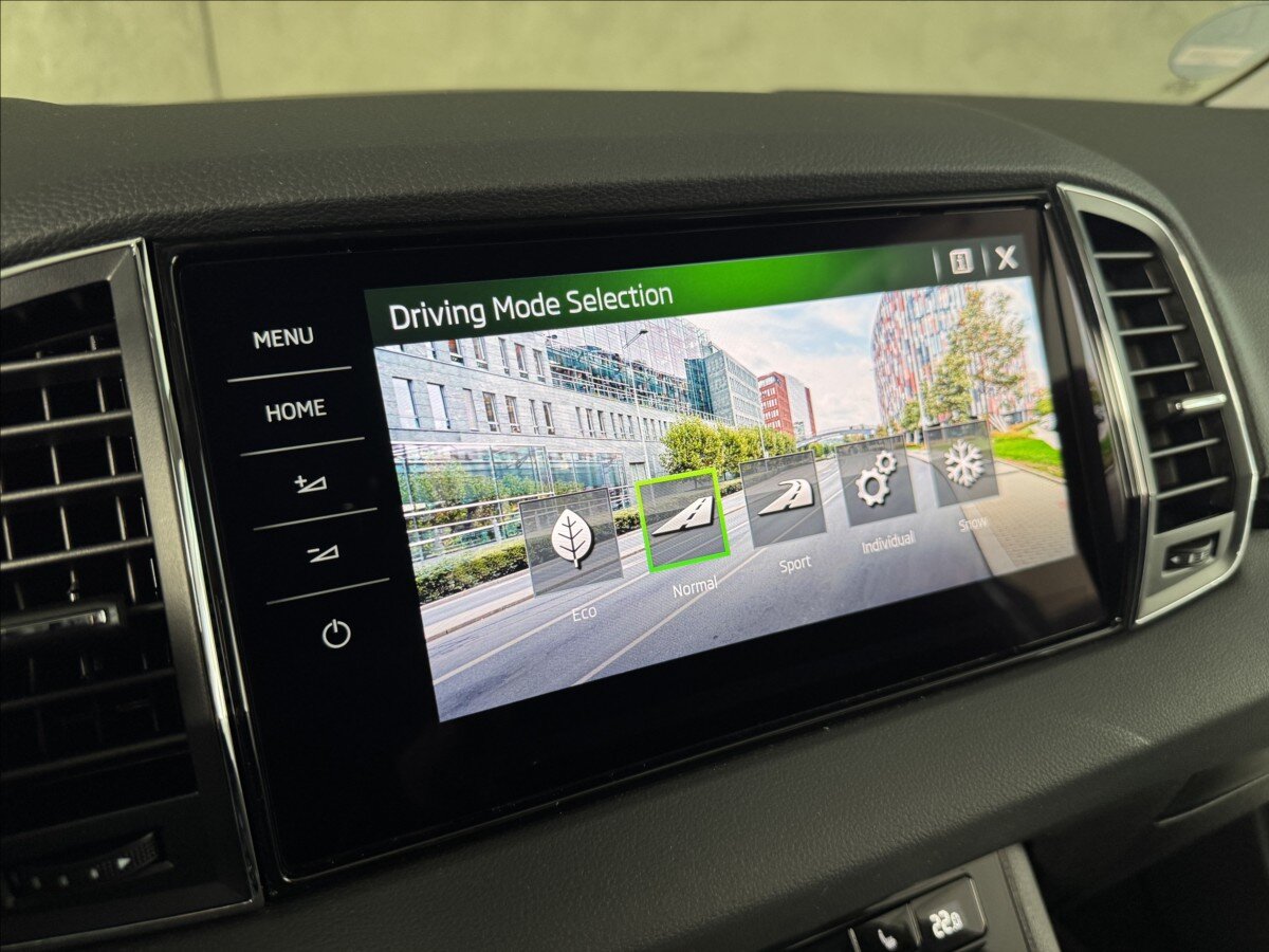 Škoda Karoq SUV / Terénní 2,0 l 110 kw