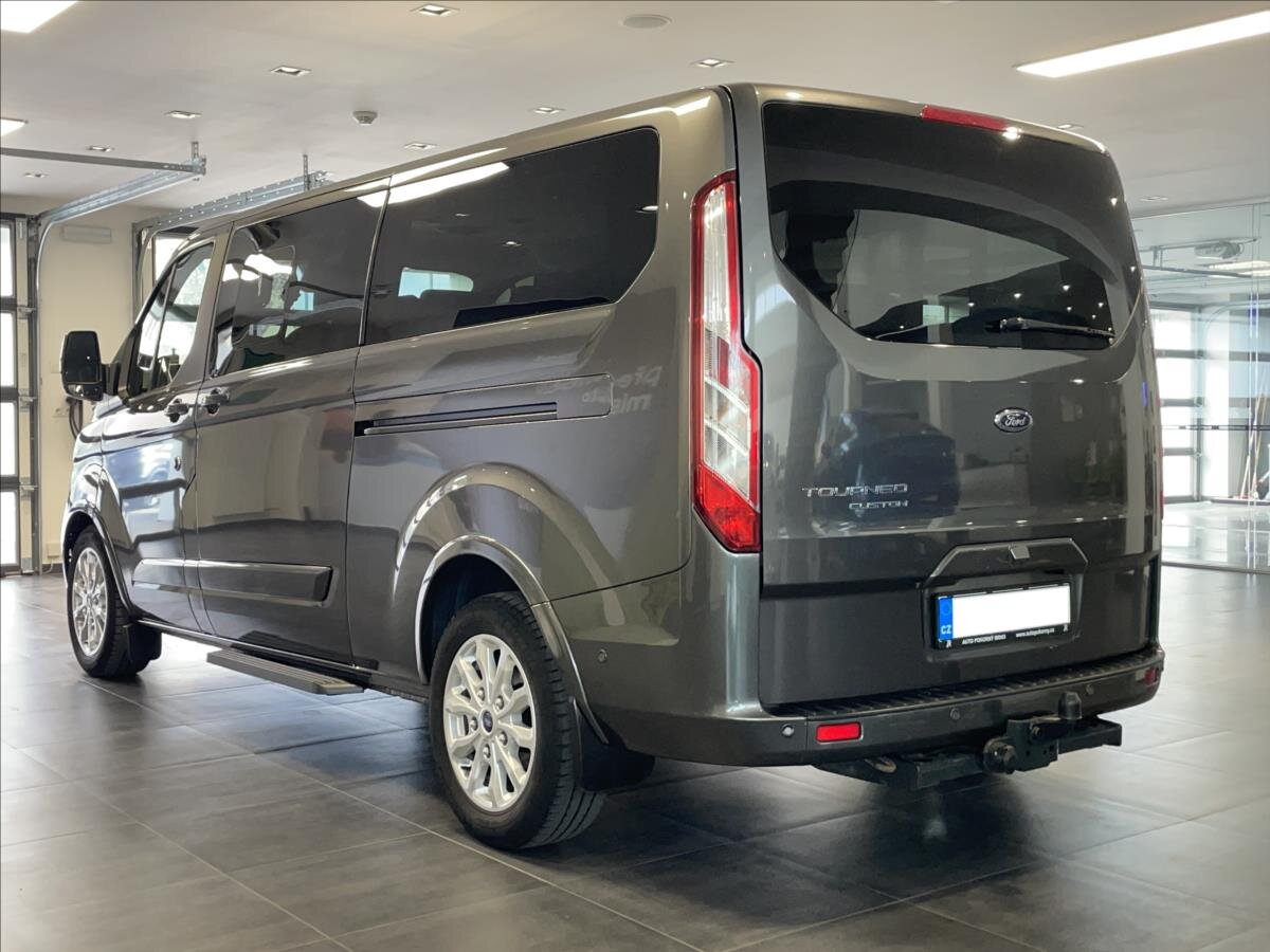 Ford Tourneo Custom MPV 2,0 l 136 kw