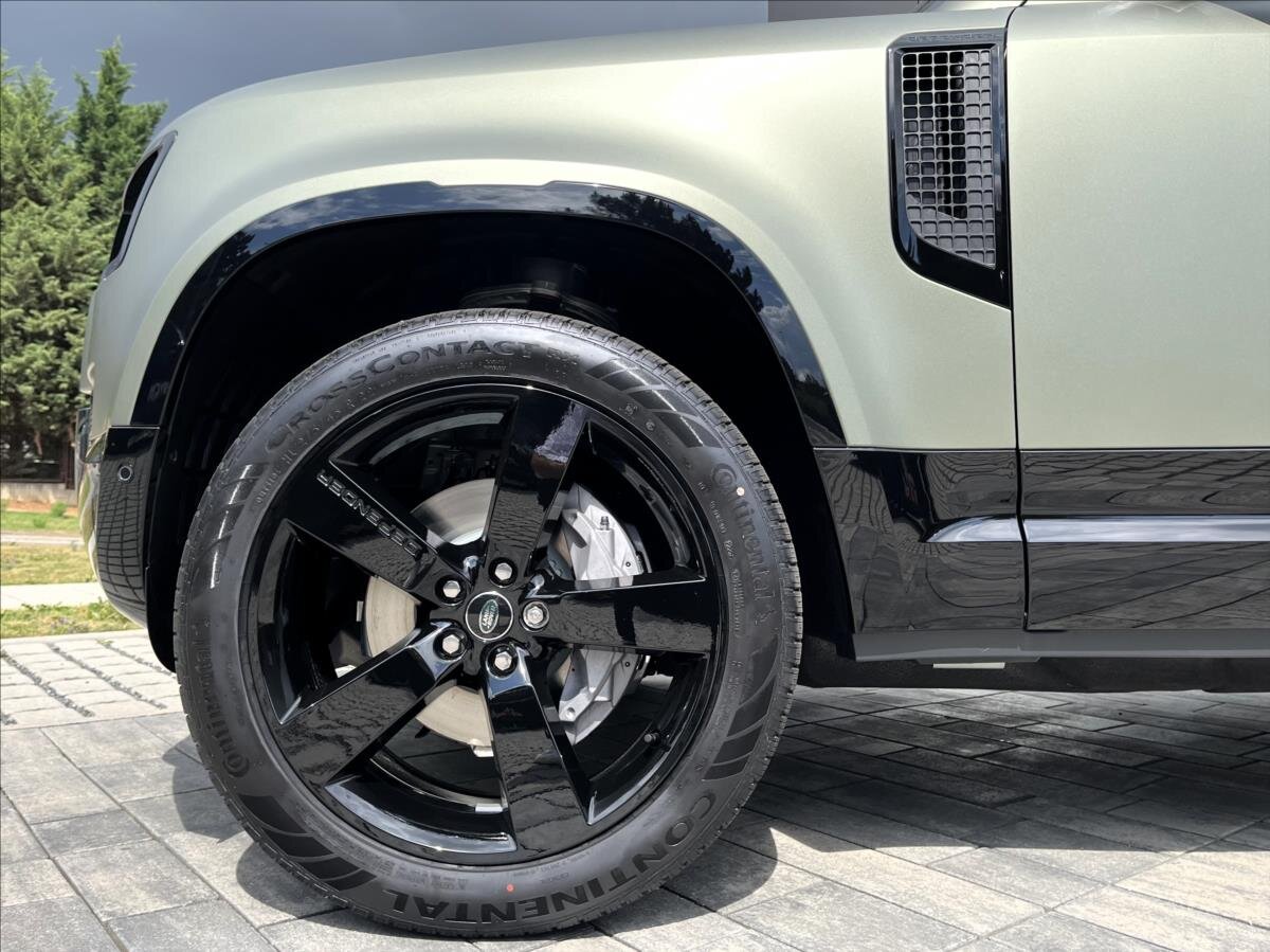 Land Rover Defender SUV 3,0 l 221 kw