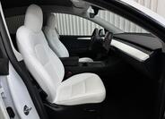 Tesla Model Y 32