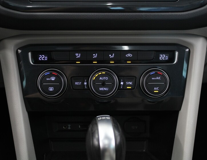 Volkswagen Tiguan 18