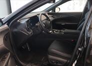 Lexus RX 500h 12
