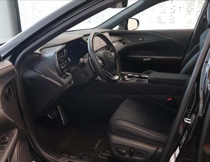 Lexus RX 500h 12