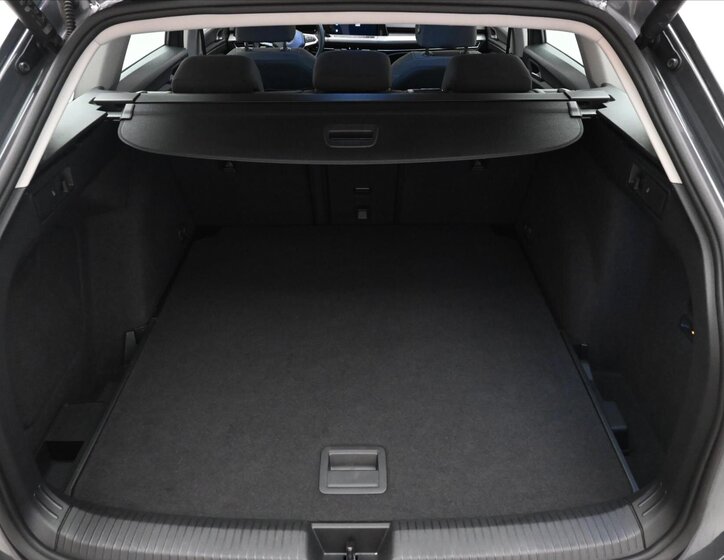 Volkswagen Golf Kombi 2,0 l 110 kw