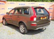 Volvo XC90 SUV 2,4 l 147 kw