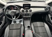 Mercedes-Benz GLA 11