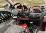 KIA Ceed Hatchback 1,4 l 80 kw