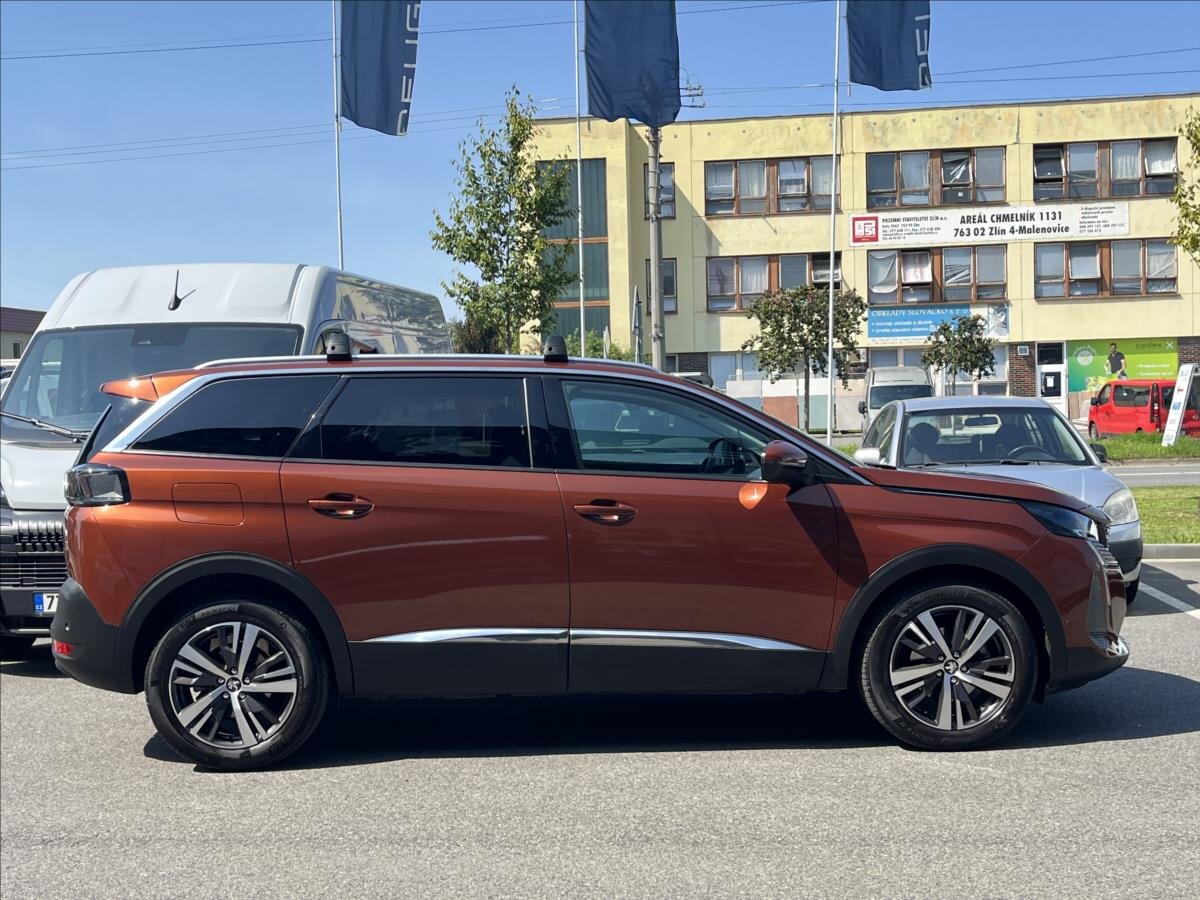 Peugeot 5008 SUV / Terénní 1,2 l 96 kw