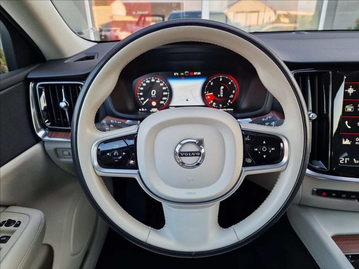 Volvo V60 Kombi 2,0 l 140 kw