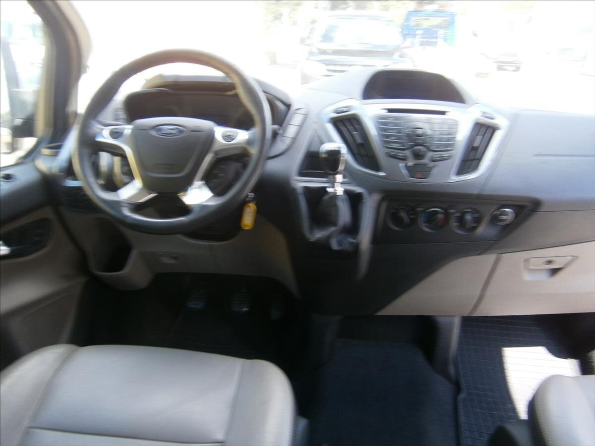 Ford Tourneo Custom
