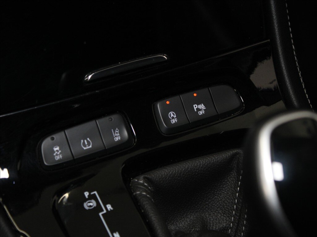 Opel Grandland X SUV / Terénní 1,2 l 96 kw