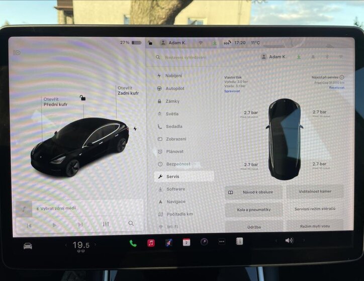 Tesla Model 3 Sedan / Limuzína 0,0 239 kw