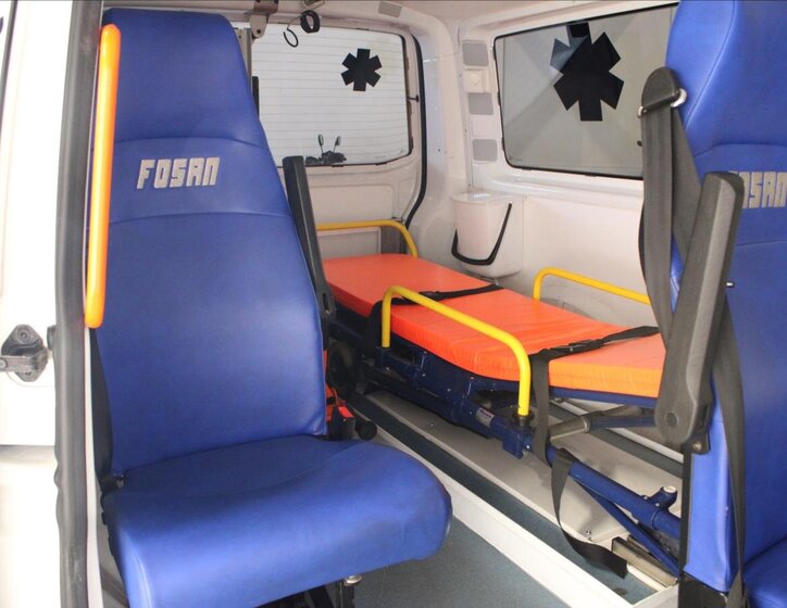 Volkswagen Transporter Kombi 2,0 l 103 kw