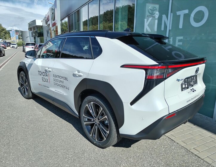 Toyota bZ4X SUV / Terénní 0,0 160 kw