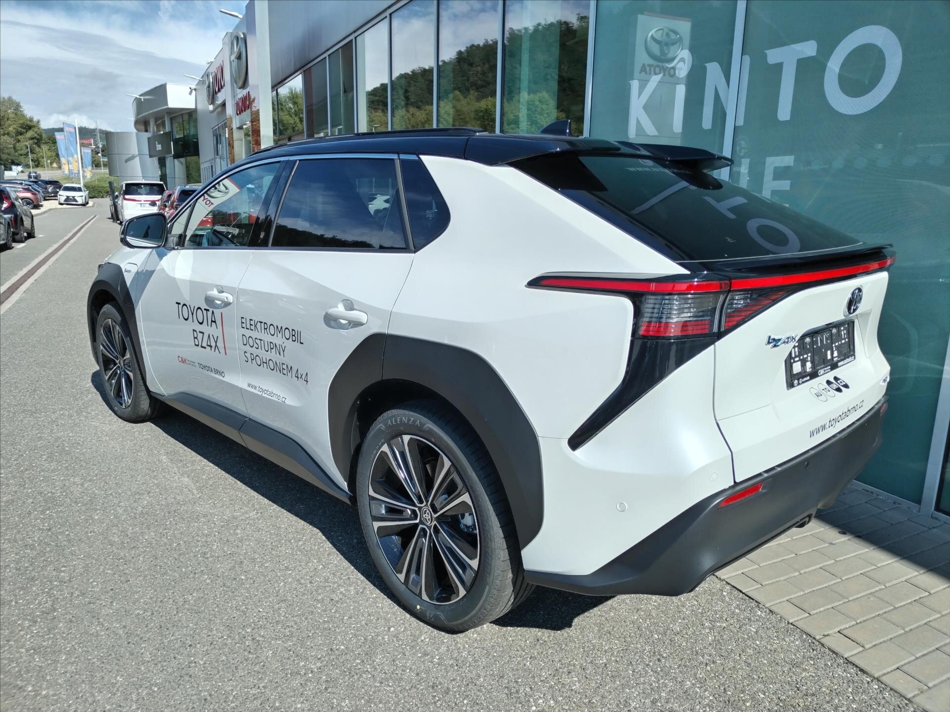 Toyota bZ4X SUV / Terénní 0,0 160 kw